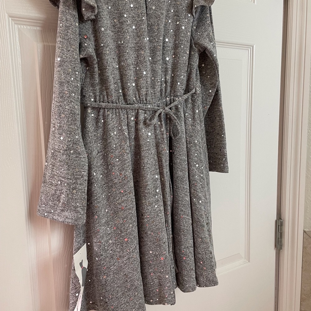 Girls knit dress (nwt) with sequin sparkles size 6 NWT
